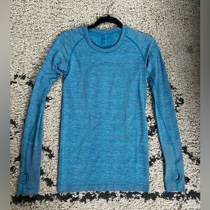 lululemon swiftly tech long sleeve - size 6